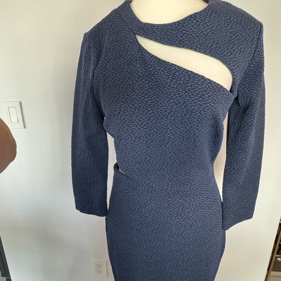 Elizabeth & James Navy Sheath Dress w/ Chic Cutouts – Bergdorf Goodman Exclusive - Picture 4 of 16